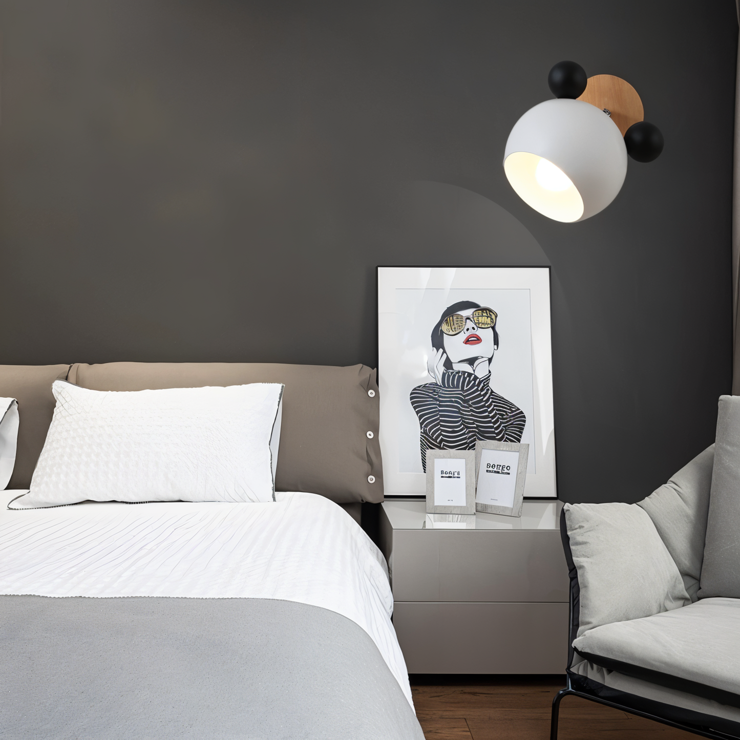 FlashMouse Wall Lamp | Playful Modern Design